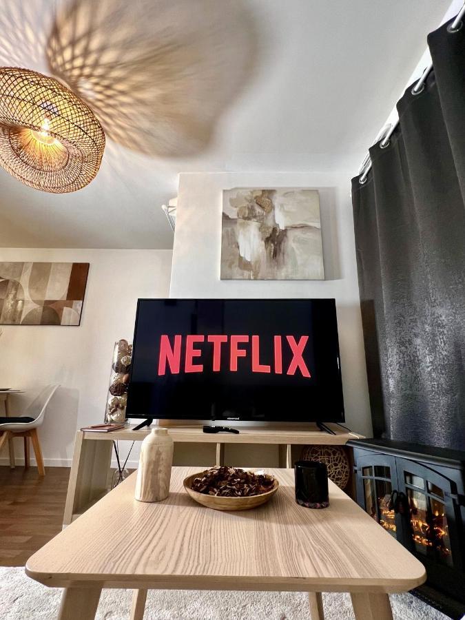 Апартаменты "Moonlight" Gare A 10Min De Paris, Wifi, Terrasse , Parking Аржантей Экстерьер фото